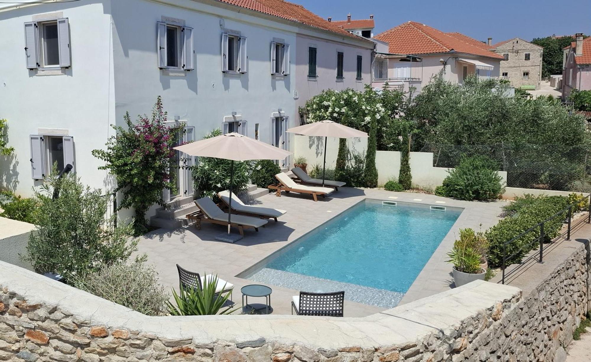 Villa Mira With A Heated Pool And A Sea View Божава Екстер'єр фото